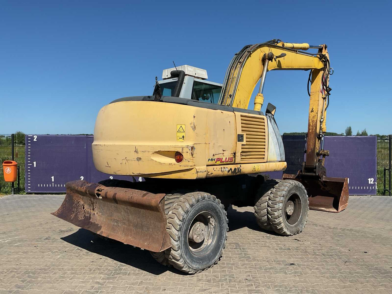 New holland MH plus - Wheel excavator: picture 3 New holland MH plus - Wheel excavator: picture 3