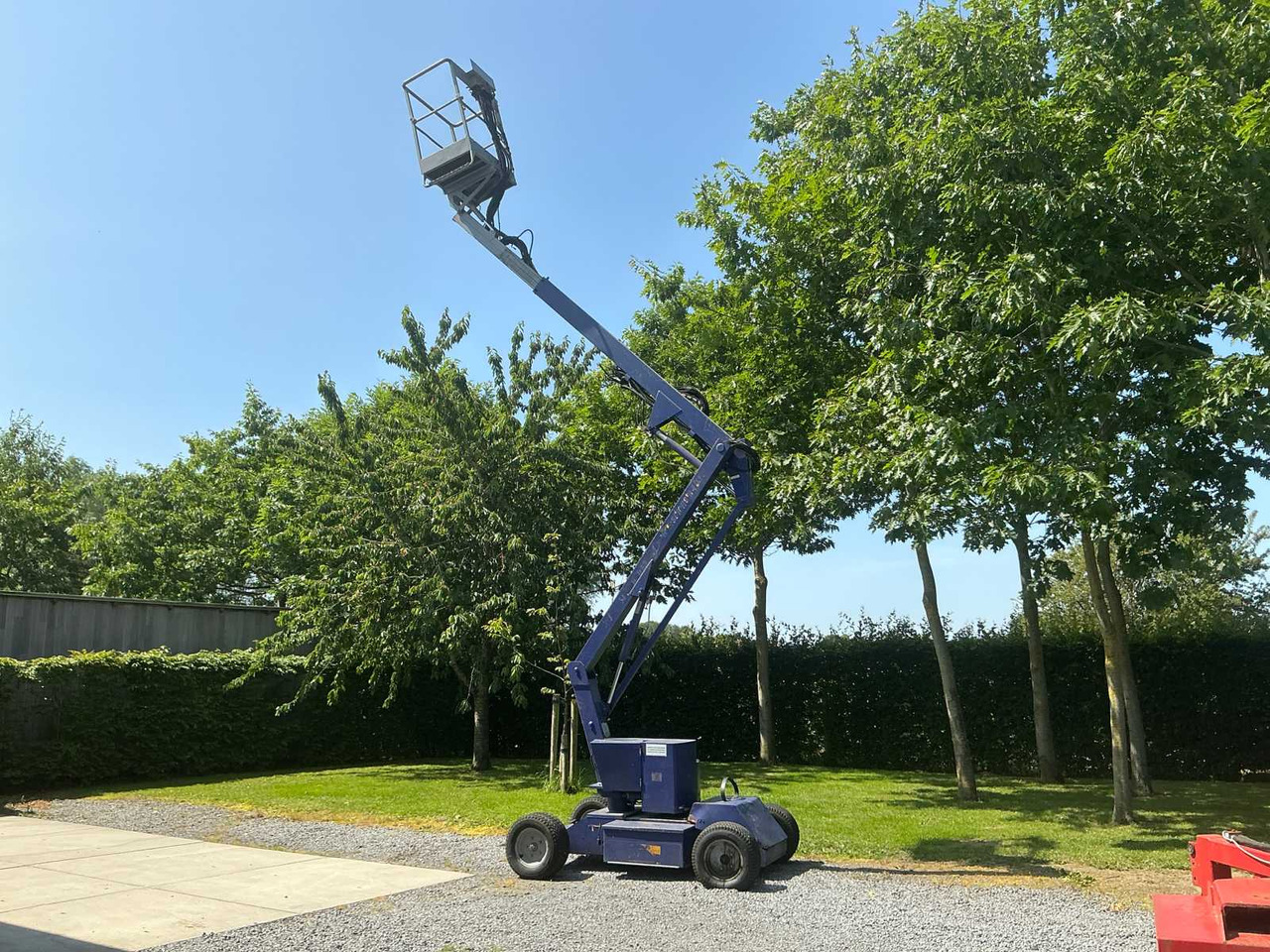Niftylift HR12NBE - Aerial platform: picture 2 Niftylift HR12NBE - Aerial platform: picture 2