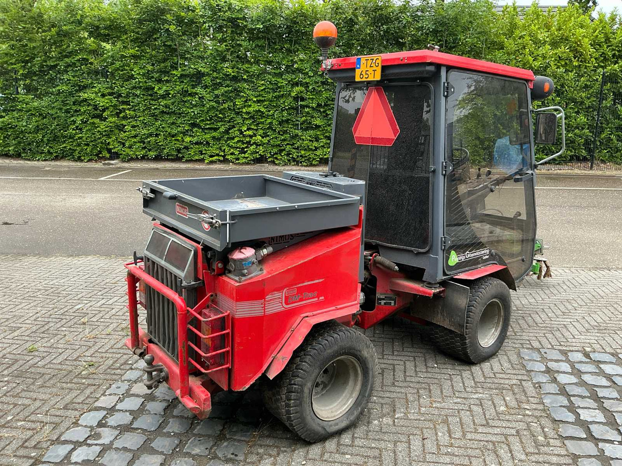 Nimos DM. TRAC-205 - Municipal tractor: picture 5 Nimos DM. TRAC-205 - Municipal tractor: picture 5