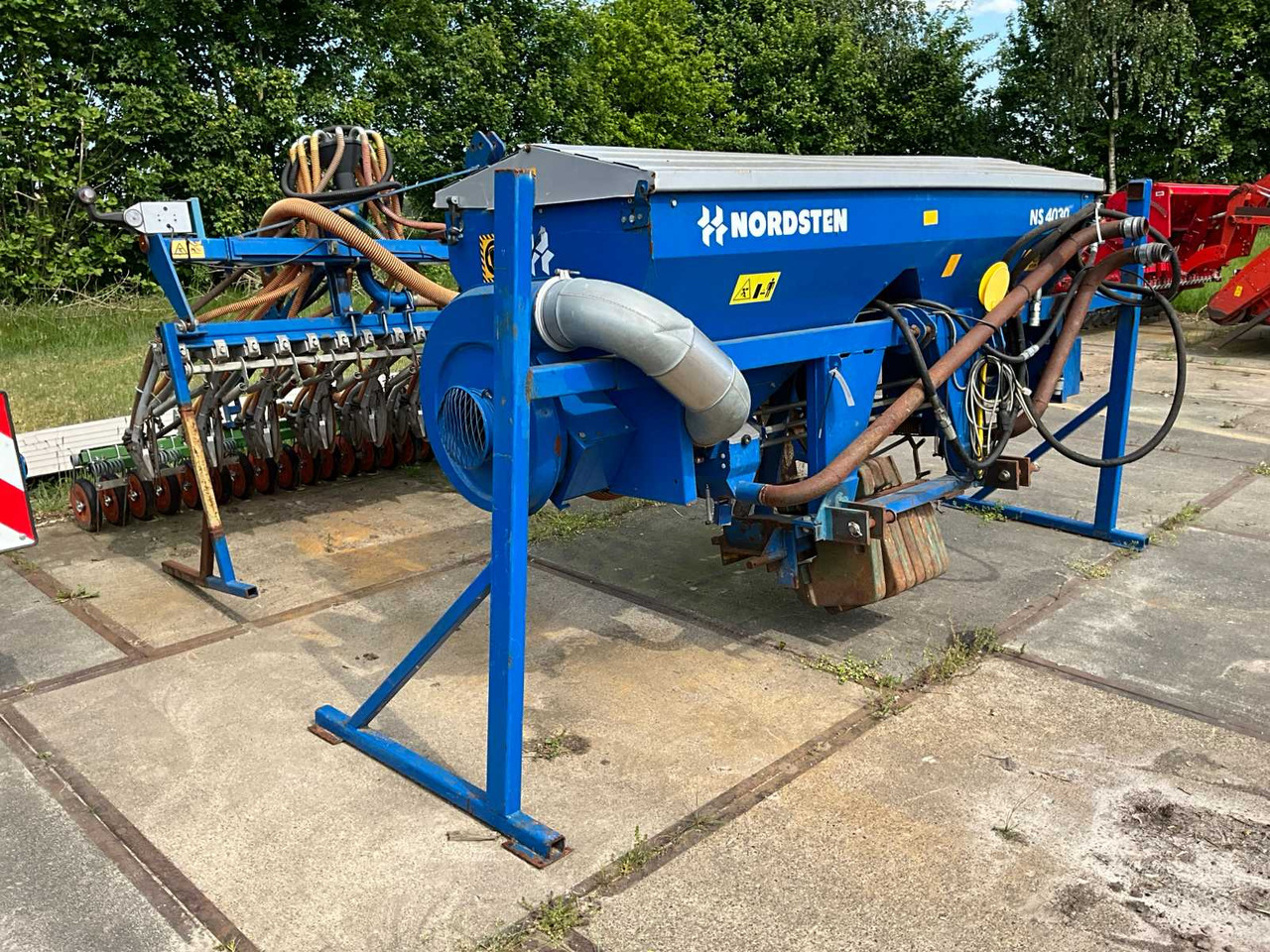 Nordsten NS4030 HYD 24 ERM - Sowing equipment: picture 2 Nordsten NS4030 HYD 24 ERM - Sowing equipment: picture 2