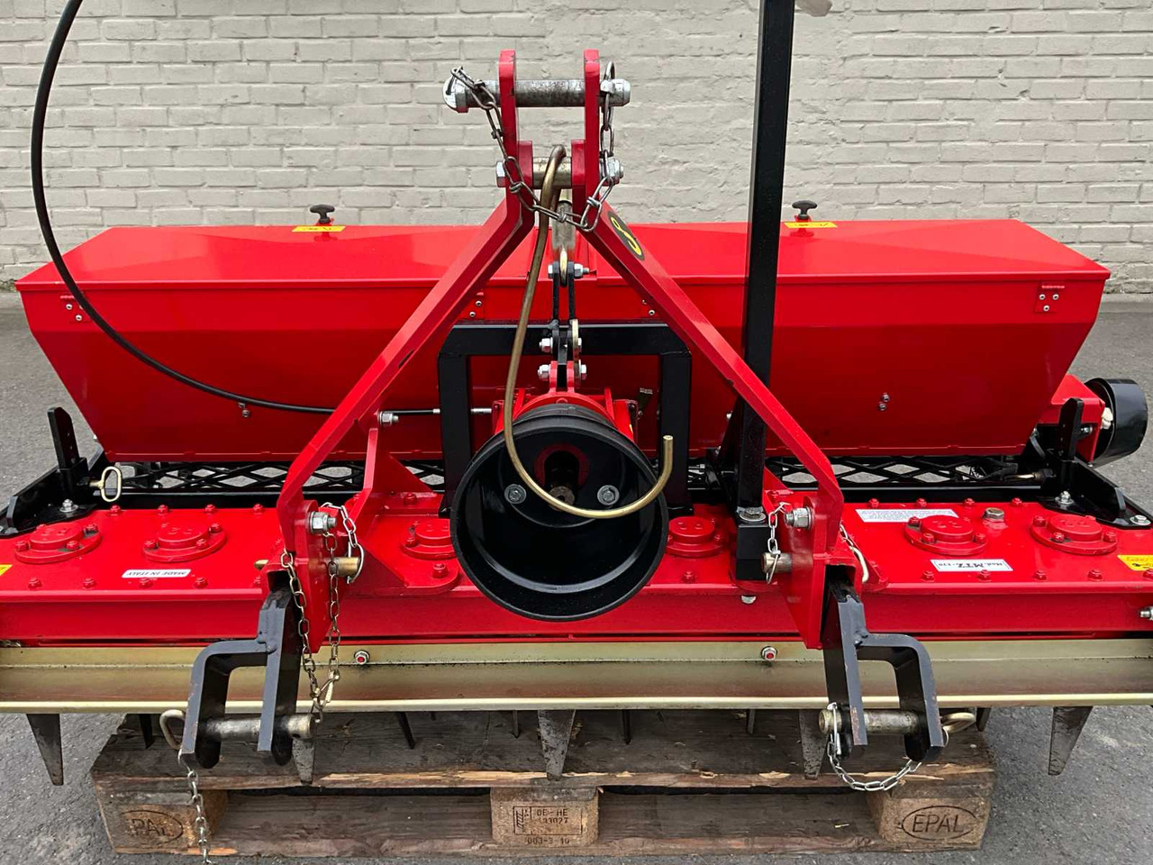 R2 MTZ170 - Soil tillage equipment: picture 5 R2 MTZ170 - Soil tillage equipment: picture 5