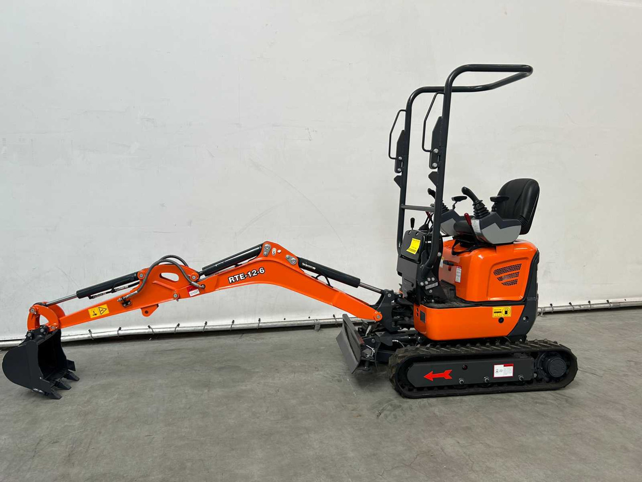 RTE 12-6 - Mini excavator: picture 3 RTE 12-6 - Mini excavator: picture 3