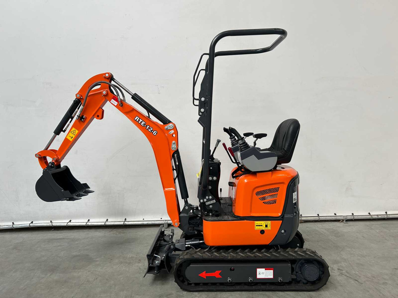 RTE 12-6 - Mini excavator: picture 2 RTE 12-6 - Mini excavator: picture 2