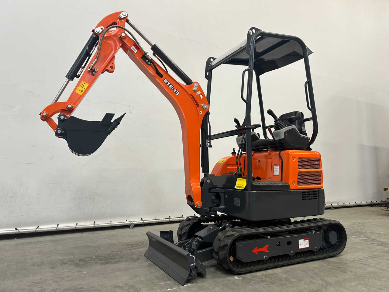 RTE 18 - Mini excavator: picture 2 RTE 18 - Mini excavator: picture 2