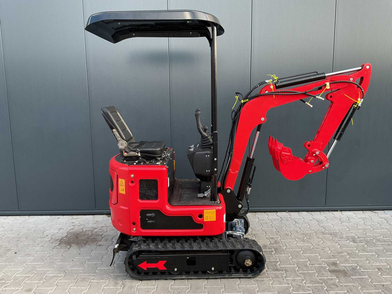 Rhino-cross R319 - Mini excavator: picture 3 Rhino-cross R319 - Mini excavator: picture 3