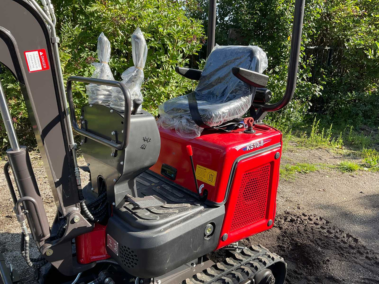 Rhinoceros KS10-8 - Mini excavator: picture 5 Rhinoceros KS10-8 - Mini excavator: picture 5