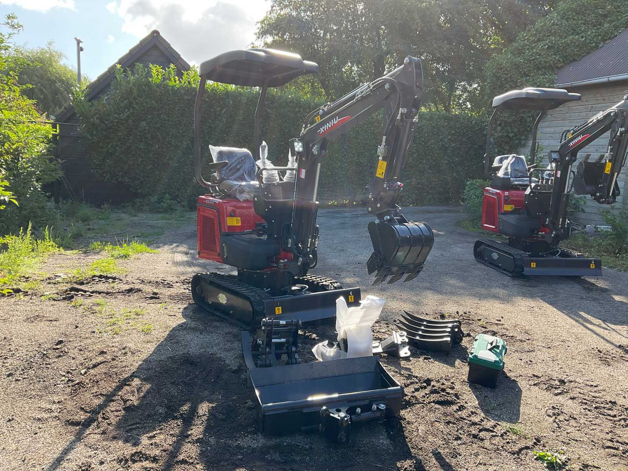Rhinoceros KS10-8 - Mini excavator: picture 2 Rhinoceros KS10-8 - Mini excavator: picture 2