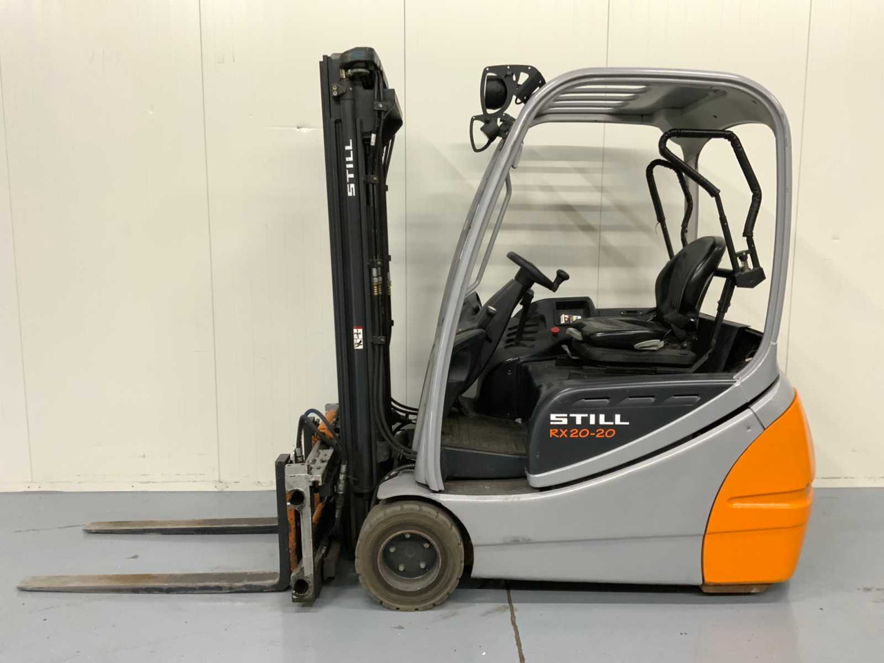 STILL RX20-20 - 4.7M TRIPLEX, FREE-LIFT, SIDE-SHIFT, FORK POSITIONER - FORKLIFT - Forklift: picture 2 STILL RX20-20 - 4.7M TRIPLEX, FREE-LIFT, SIDE-SHIFT, FORK POSITIONER - FORKLIFT - Forklift: picture 2