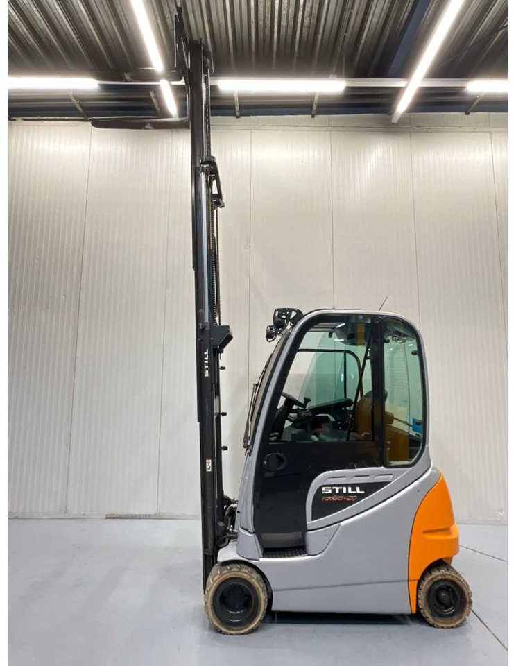STILL - RX60-20 - FORKLIFT - TRIPLEX - FREELIFT - CLOSED CABIN - BLUESPOT - Forklift: picture 5 STILL - RX60-20 - FORKLIFT - TRIPLEX - FREELIFT - CLOSED CABIN - BLUESPOT - Forklift: picture 5