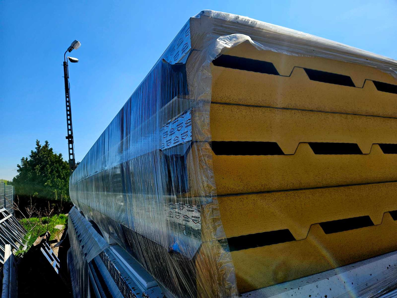 Sandwich panel 100 mm (6x) - Construction equipment: picture 3 Sandwich panel 100 mm (6x) - Construction equipment: picture 3