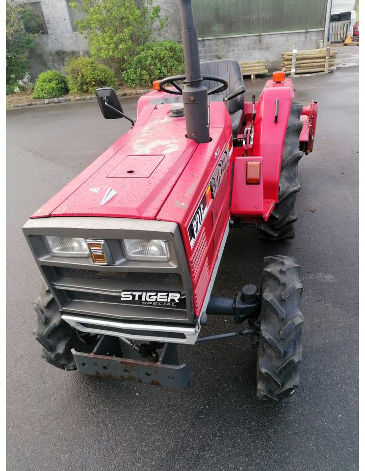 Shibaura P21F - Compact tractor: picture 2 Shibaura P21F - Compact tractor: picture 2