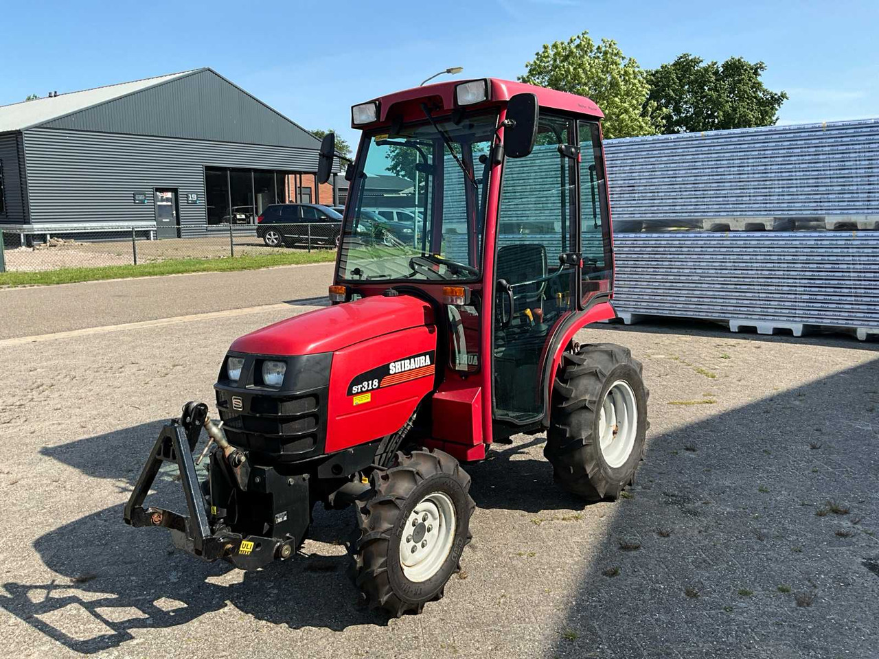 Shibaura ST318 - Compact tractor: picture 1 Shibaura ST318 - Compact tractor: picture 1