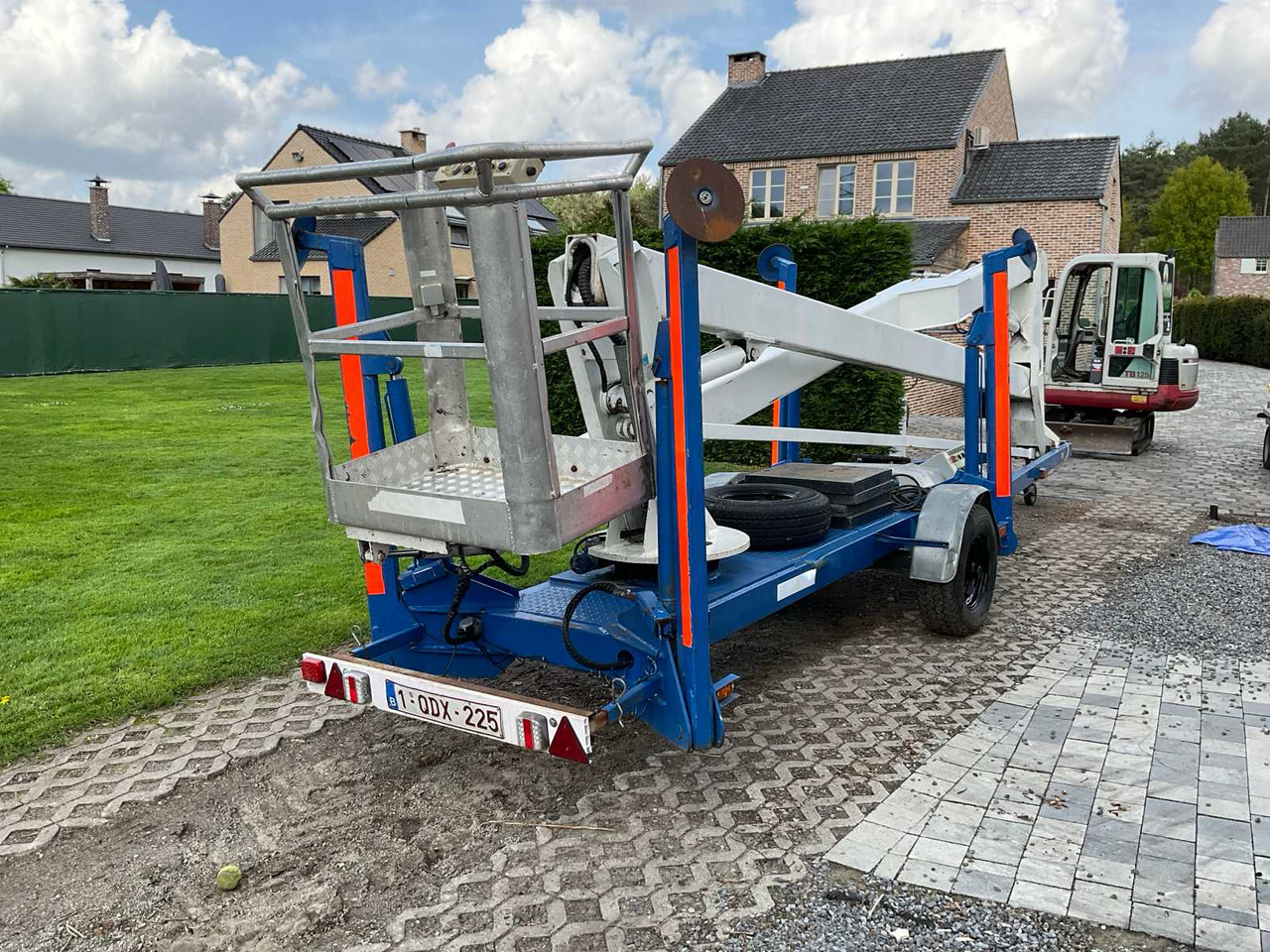 SkyHigh 1800 - Aerial platform: picture 1 SkyHigh 1800 - Aerial platform: picture 1