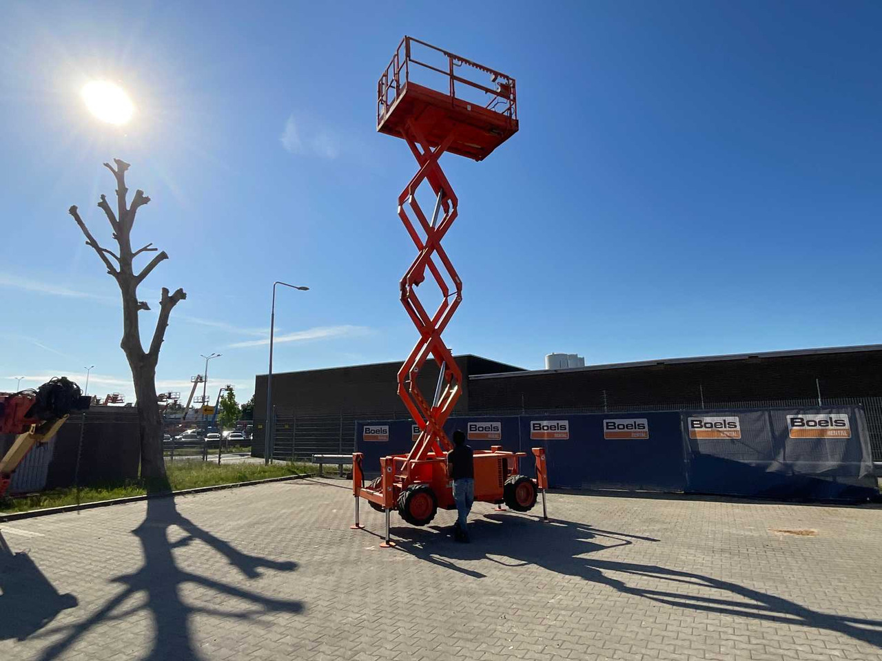 SkyJack SJ 6826RT - Aerial platform: picture 1 SkyJack SJ 6826RT - Aerial platform: picture 1