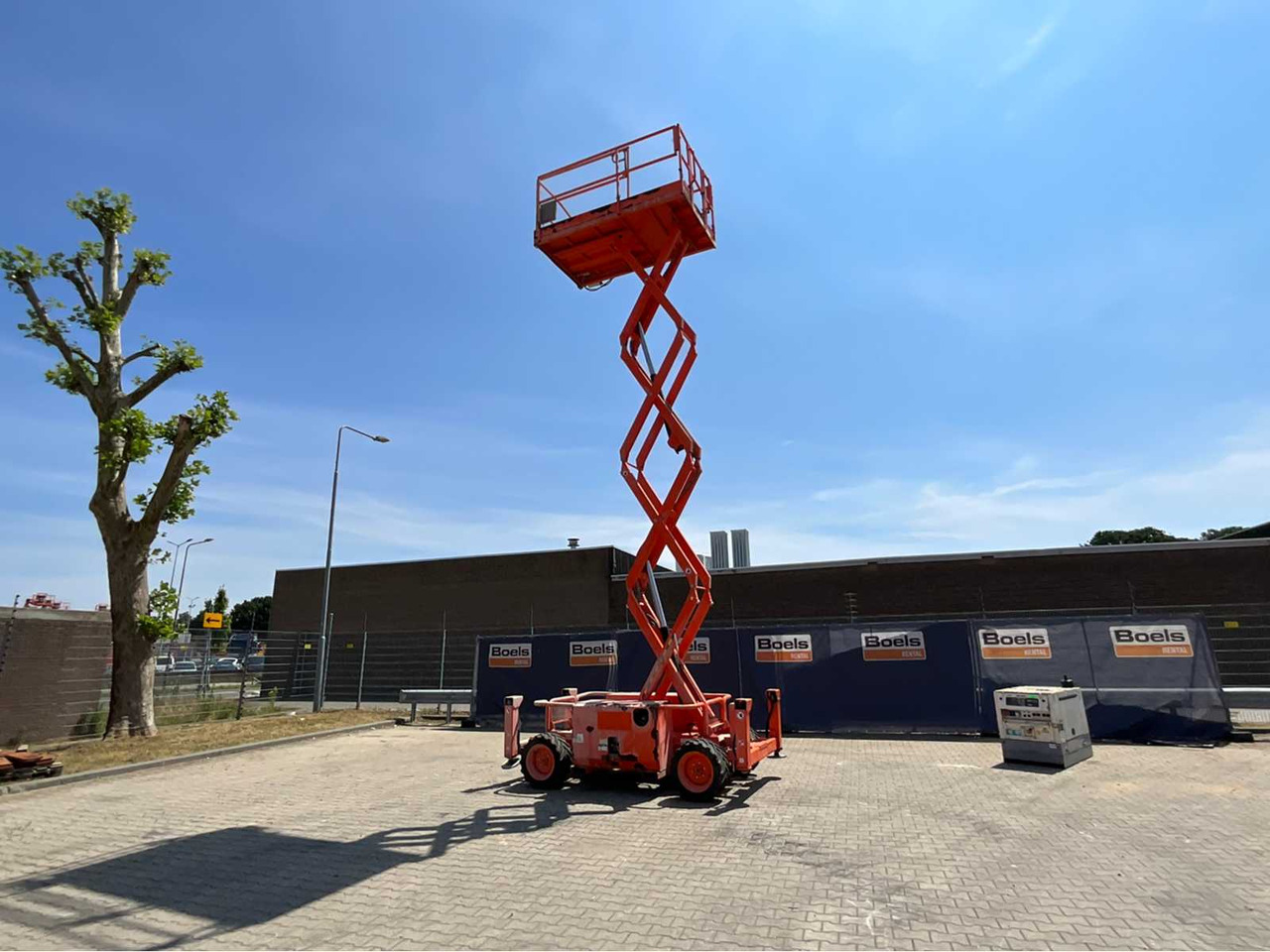 SkyJack SJ 6826RT - Aerial platform: picture 1 SkyJack SJ 6826RT - Aerial platform: picture 1