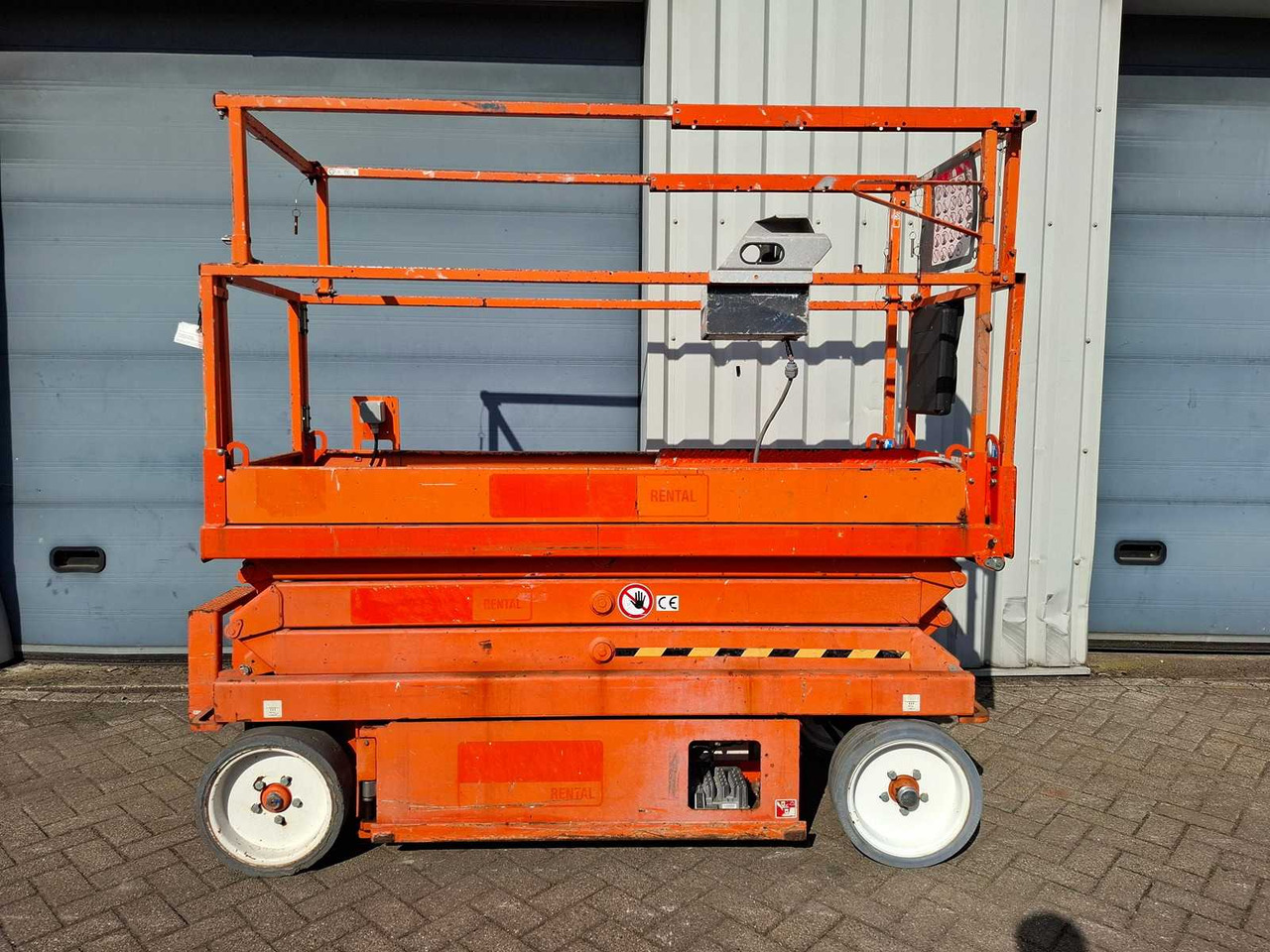 Skyjack SJ 3220 - Aerial platform: picture 5 Skyjack SJ 3220 - Aerial platform: picture 5