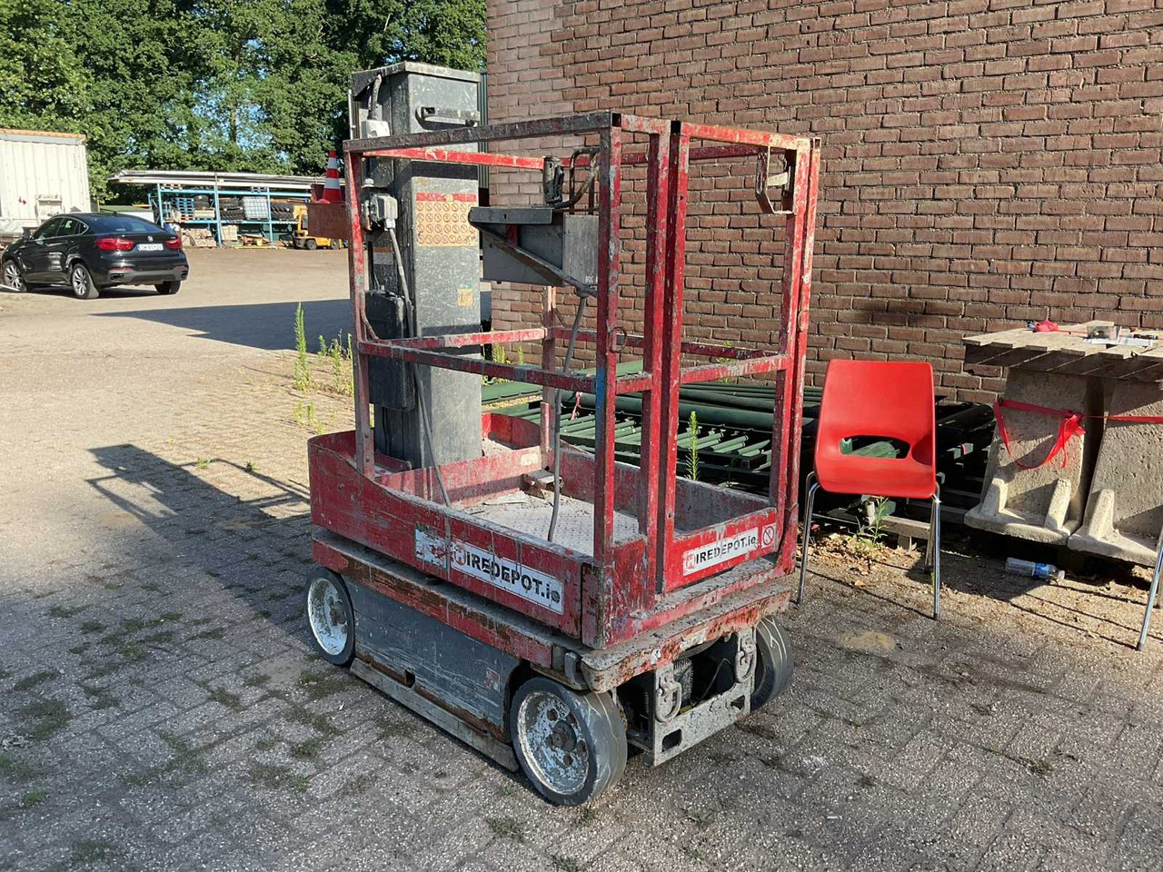 Skyjack SJ12 - Aerial platform: picture 4 Skyjack SJ12 - Aerial platform: picture 4