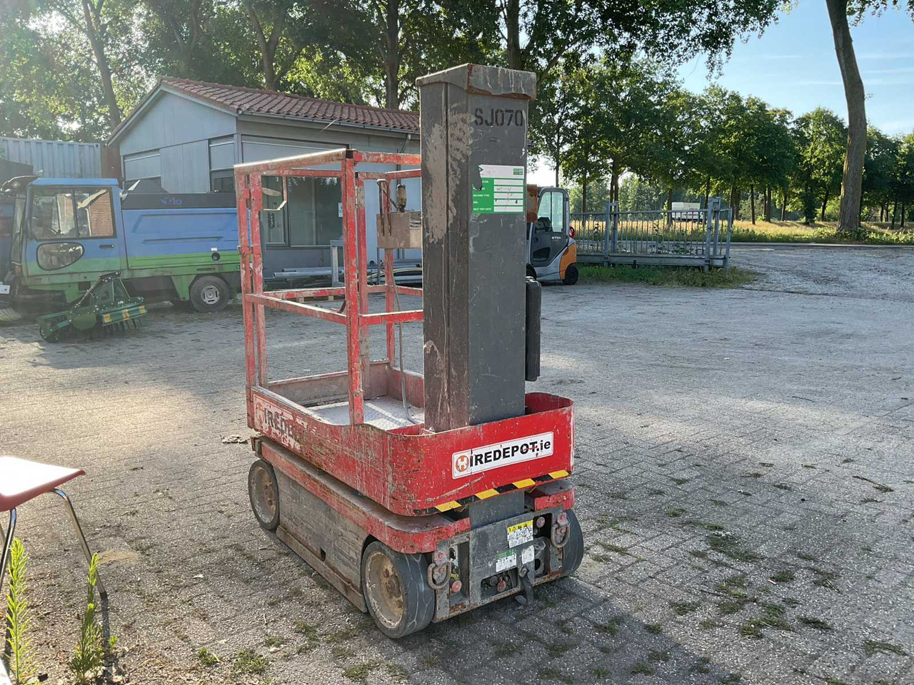 Skyjack SJ12 - Aerial platform: picture 2 Skyjack SJ12 - Aerial platform: picture 2