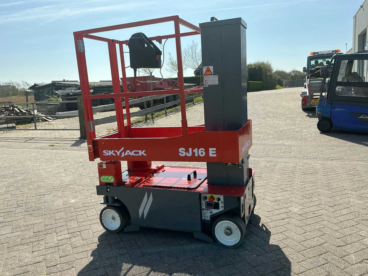 Skyjack SJ16E - Aerial platform: picture 5 Skyjack SJ16E - Aerial platform: picture 5