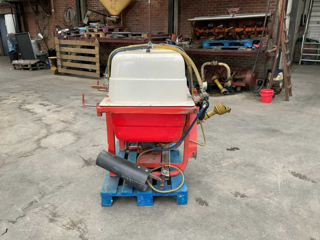Sprayer - Sprayer: picture 4 Sprayer - Sprayer: picture 4