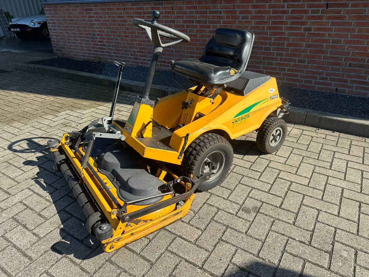Stiga HST - Garden mower: picture 1 Stiga HST - Garden mower: picture 1