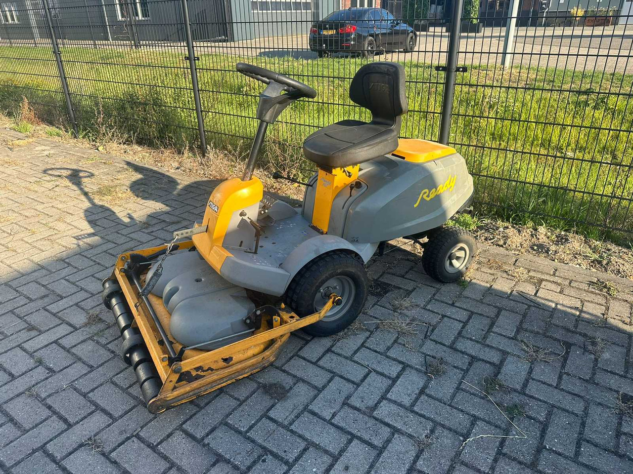 Stiga Ready - Garden mower: picture 1 Stiga Ready - Garden mower: picture 1