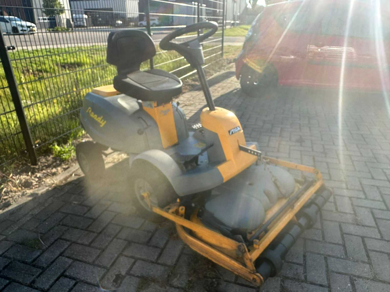Stiga Ready - Garden mower: picture 2 Stiga Ready - Garden mower: picture 2