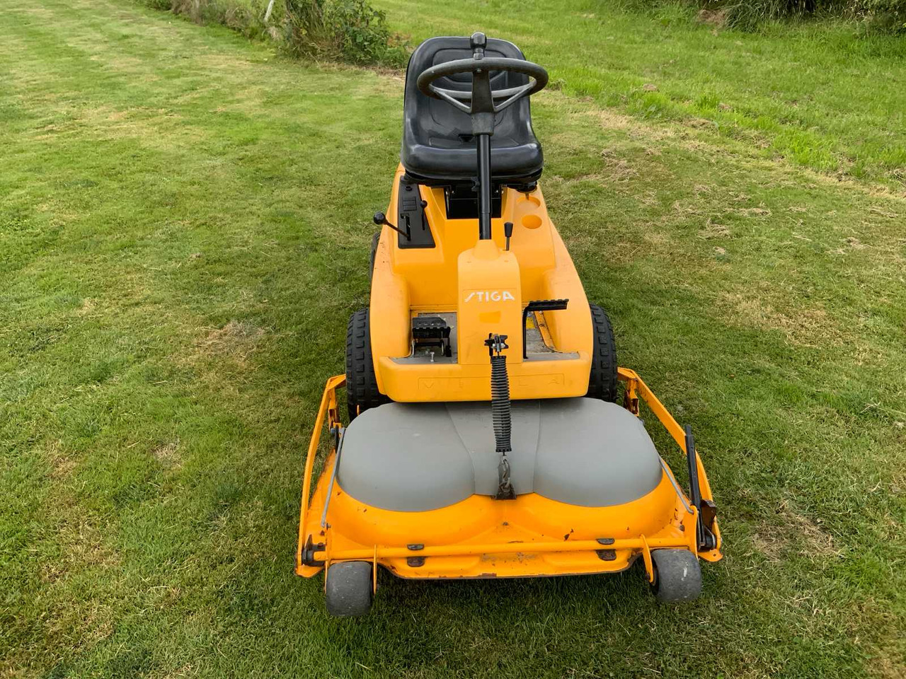 Stiga V001 - Garden mower: picture 4 Stiga V001 - Garden mower: picture 4