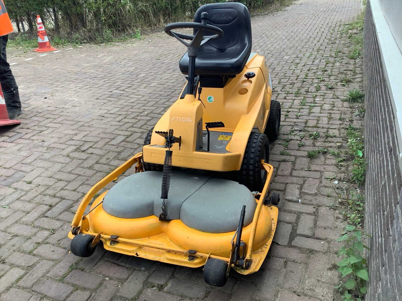 Stiga Villa - Garden mower: picture 2 Stiga Villa - Garden mower: picture 2