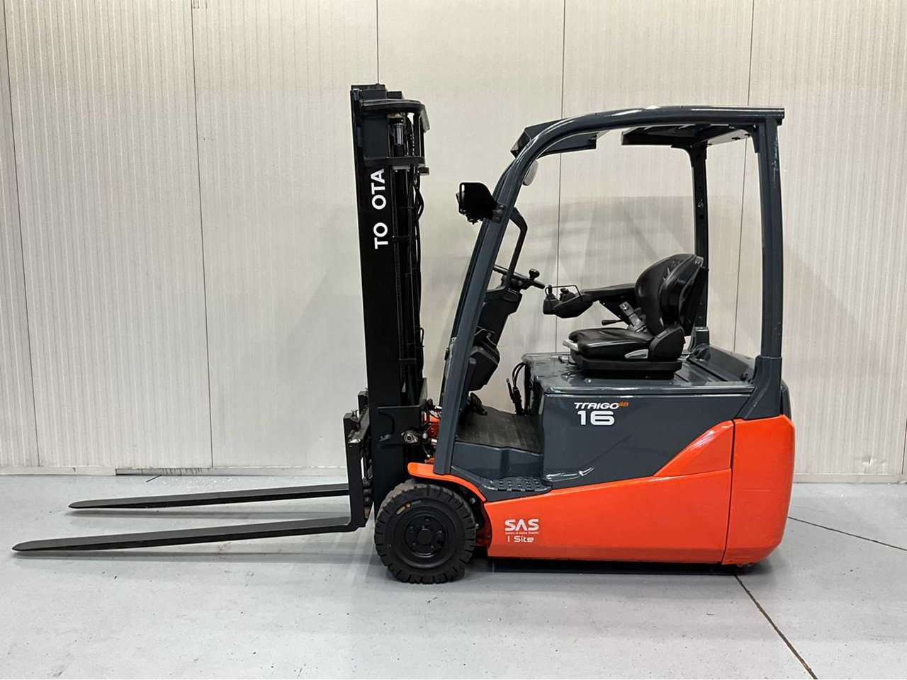 TOYOTA - 8FBE16T - FORKLIFT YEAR OF MANUFACTURE 2019- SPOONS 160CM - 7325 HOURS - SIDE-SHIFT - Forklift: picture 2 TOYOTA - 8FBE16T - FORKLIFT YEAR OF MANUFACTURE 2019- SPOONS 160CM - 7325 HOURS - SIDE-SHIFT - Forklift: picture 2