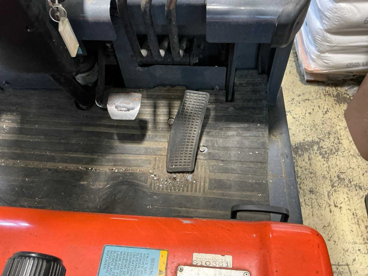 Forklift TOYOTA FBESF12 ELECTRIC FORKLIFT (2005): picture 13 Forklift TOYOTA FBESF12 ELECTRIC FORKLIFT (2005): picture 13