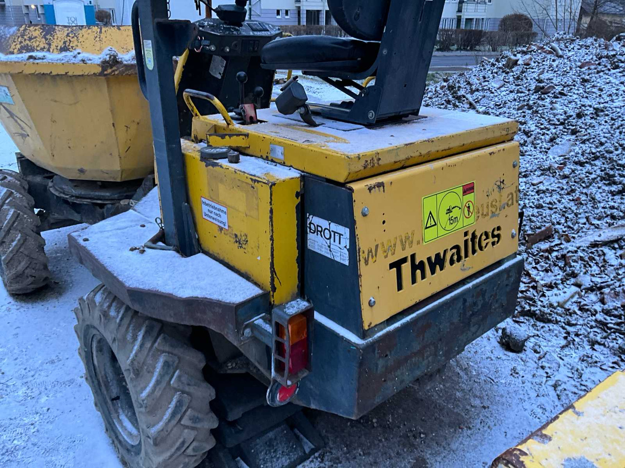 Thwaites - Farm tipping trailer/ Dumper: picture 5 Thwaites - Farm tipping trailer/ Dumper: picture 5