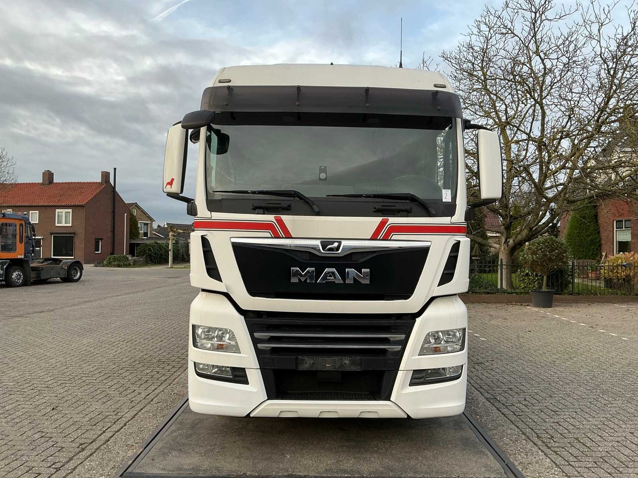 2018 MAN TGX 18.500 SEMI-TRAILER TRACTOR - Truck: picture 2 2018 MAN TGX 18.500 SEMI-TRAILER TRACTOR - Truck: picture 2