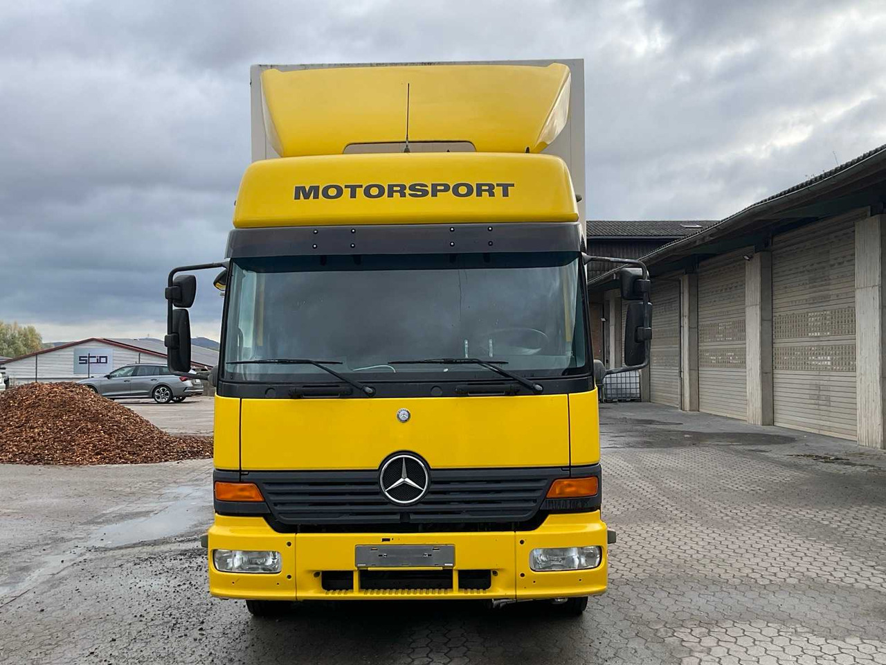 MERCEDES-BENZ - ATEGO 1328 - RACING TRANSPORTER WITH BOX BODY - Truck: picture 3 MERCEDES-BENZ - ATEGO 1328 - RACING TRANSPORTER WITH BOX BODY - Truck: picture 3