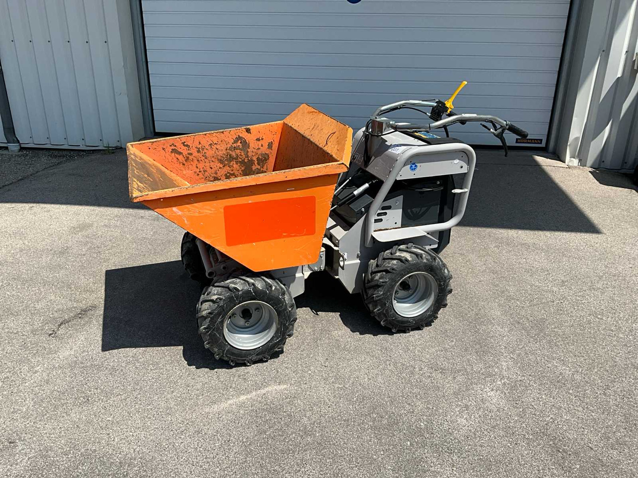 Tuff Track B450EBR - Garden equipment: picture 1 Tuff Track B450EBR - Garden equipment: picture 1