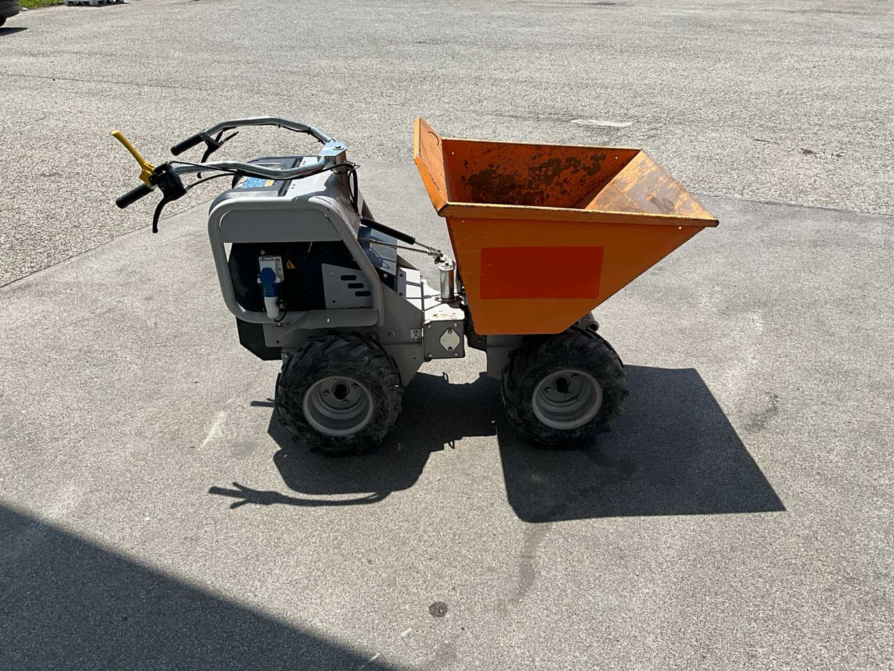 Tuff Track B450EBR - Garden equipment: picture 3 Tuff Track B450EBR - Garden equipment: picture 3