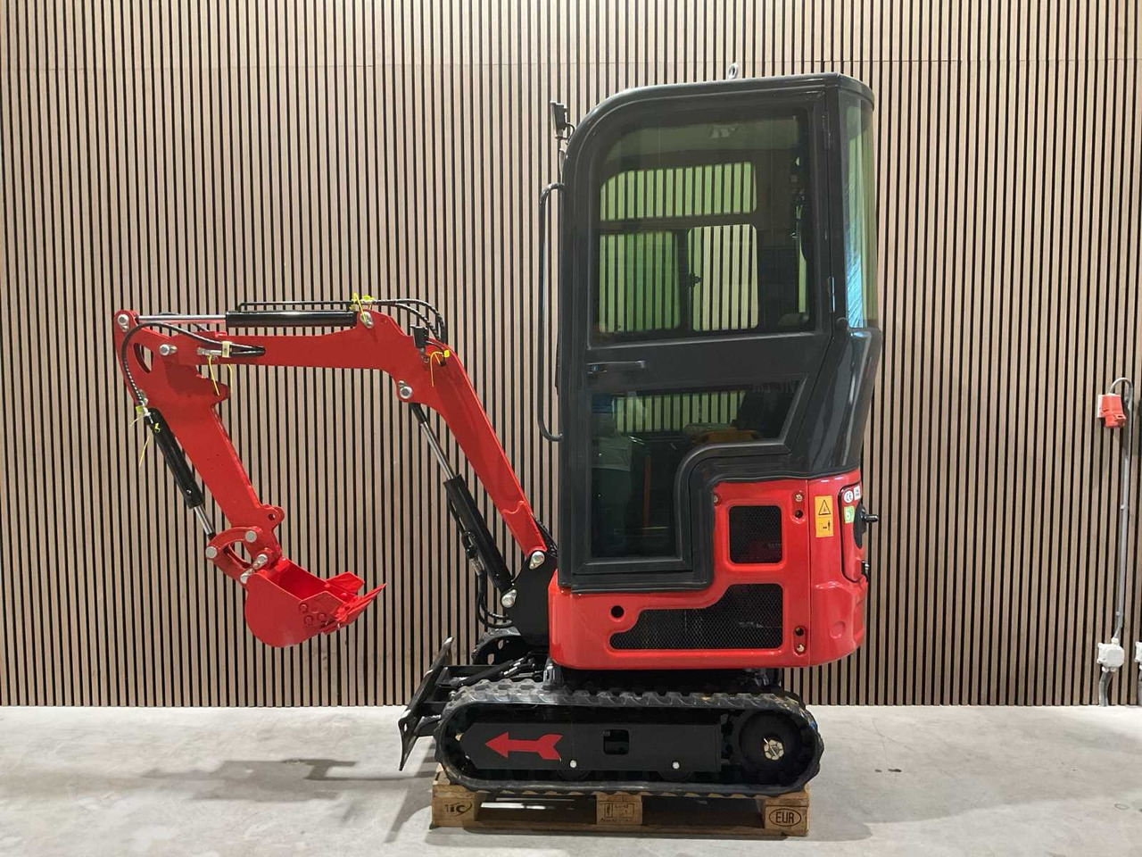 VGT R319 - Mini excavator: picture 5 VGT R319 - Mini excavator: picture 5