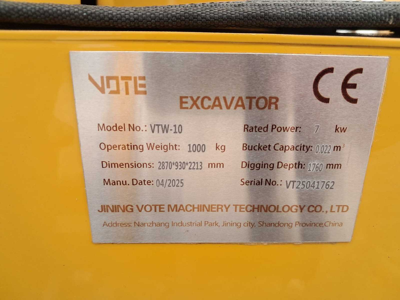 VOTE - Mini excavator: picture 2 VOTE - Mini excavator: picture 2