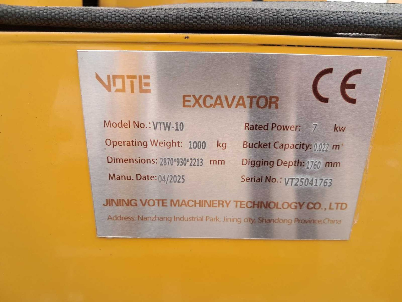 VOTE - Mini excavator: picture 2 VOTE - Mini excavator: picture 2