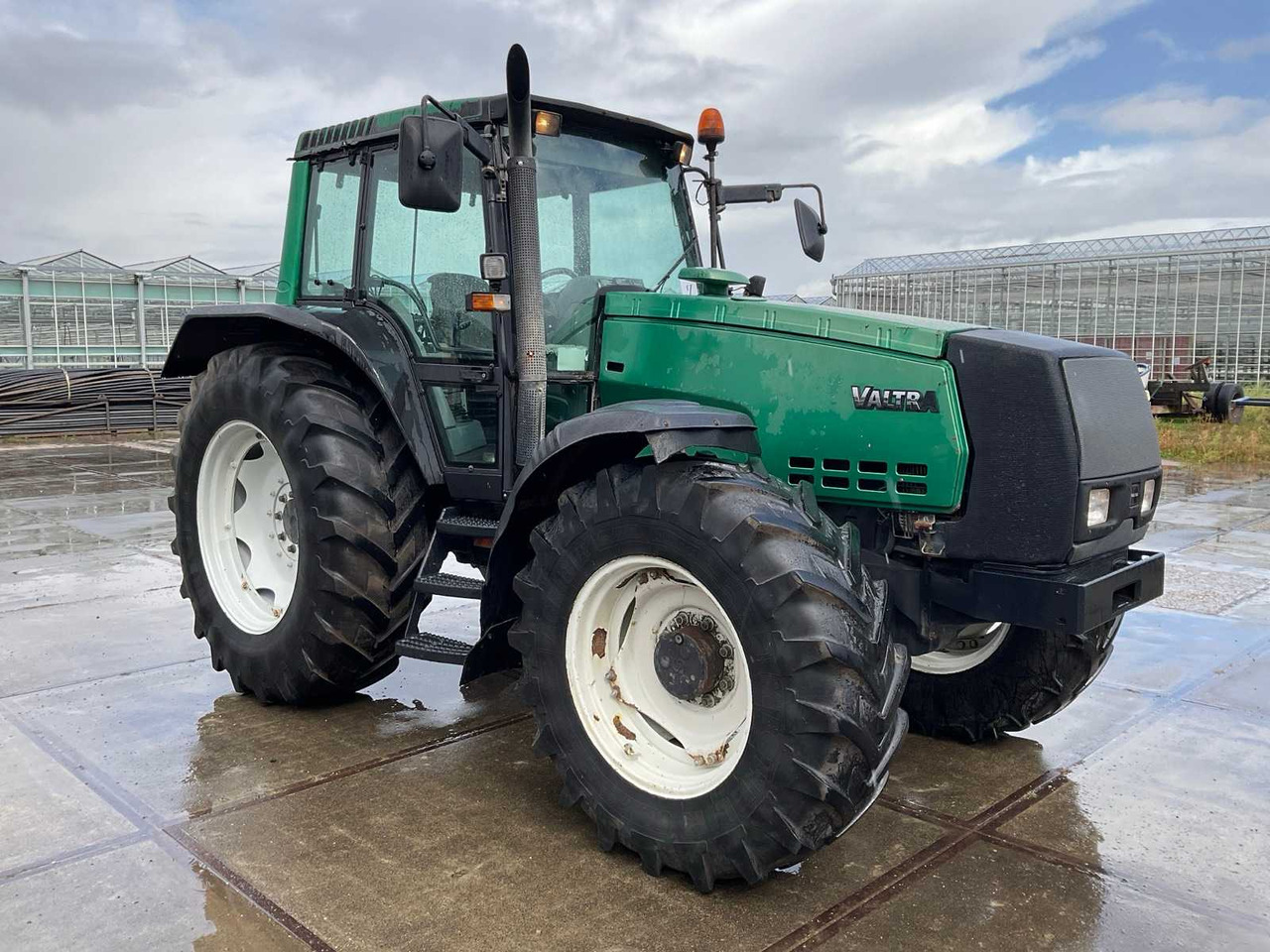 Valtra Valmet 8150 high tech - Farm tractor: picture 3 Valtra Valmet 8150 high tech - Farm tractor: picture 3