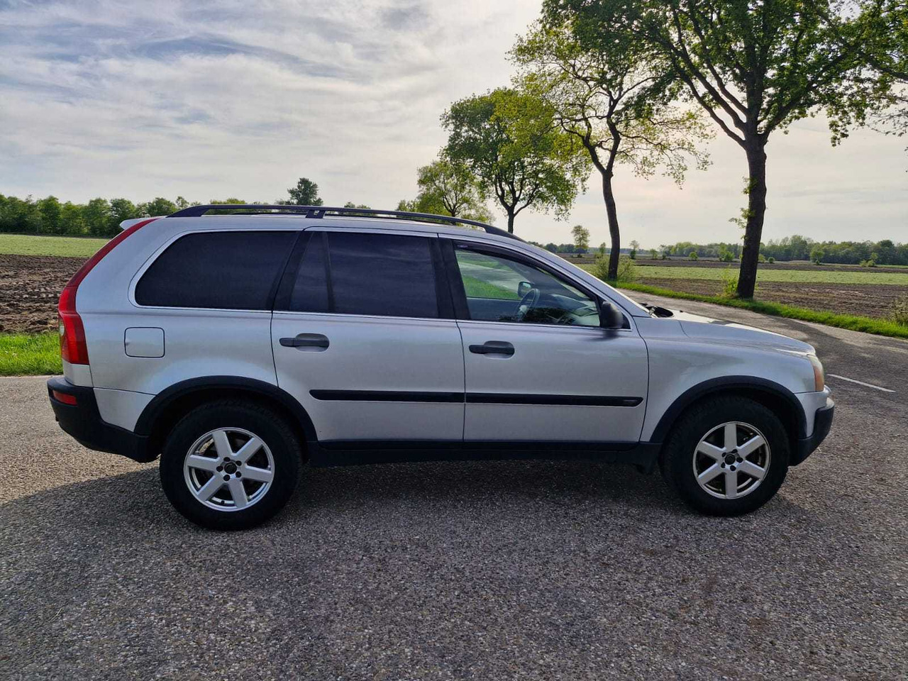 2003 VOLVO XC90 2.4 D5 COMMERCIAL VEHICLE - Van: picture 4 2003 VOLVO XC90 2.4 D5 COMMERCIAL VEHICLE - Van: picture 4