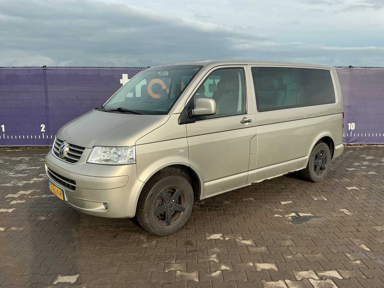 2005 - VOLKSWAGEN - TRANSPORTER - 2.5 TDI 300 BUD.DC - COMMERCIAL VEHICLE - Van: picture 1 2005 - VOLKSWAGEN - TRANSPORTER - 2.5 TDI 300 BUD.DC - COMMERCIAL VEHICLE - Van: picture 1