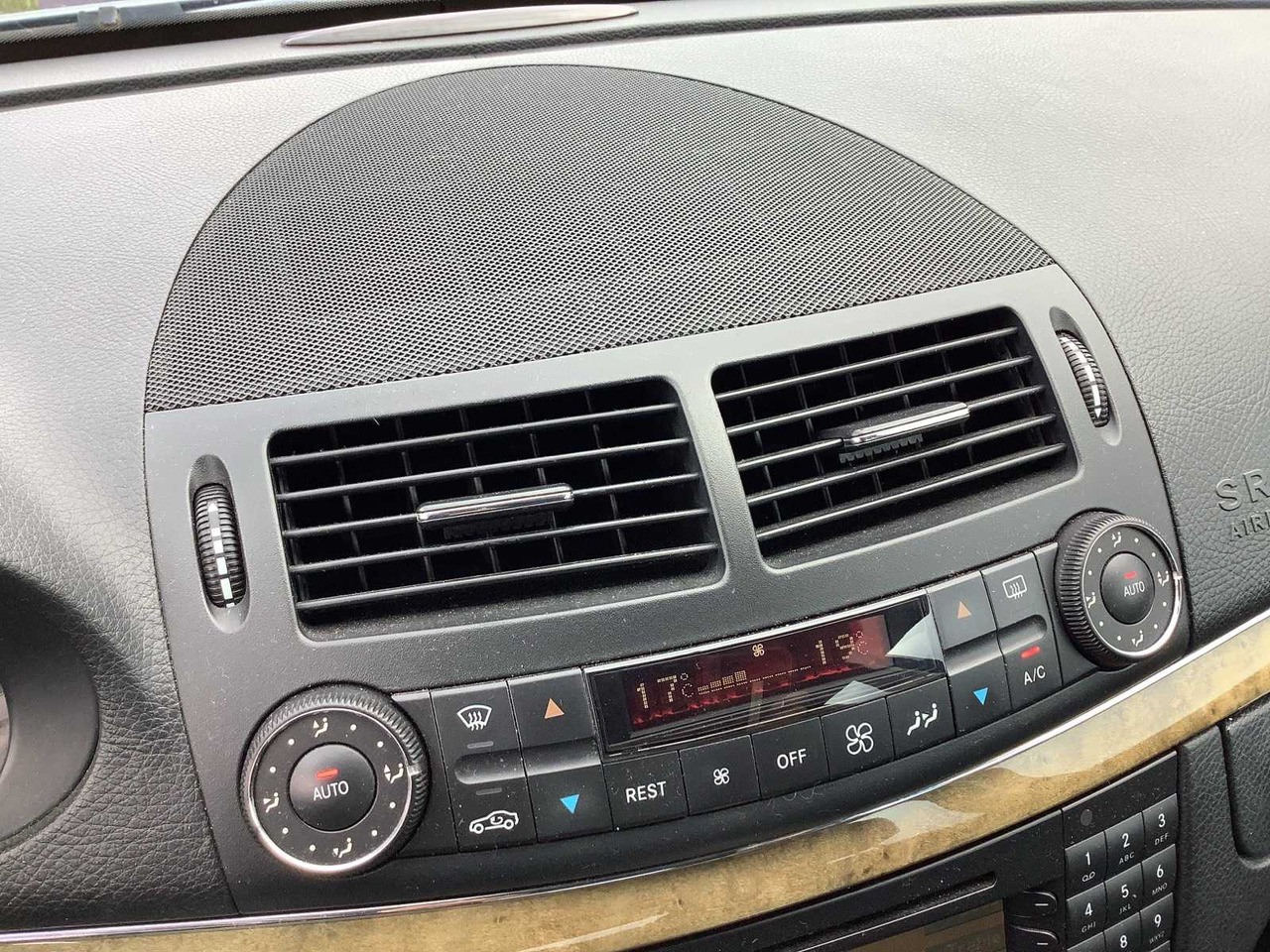 Van 2006 - MERCEDES-BENZ - E320 CDI COMMERCIAL VEHICLE: picture 16 Van 2006 - MERCEDES-BENZ - E320 CDI COMMERCIAL VEHICLE: picture 16