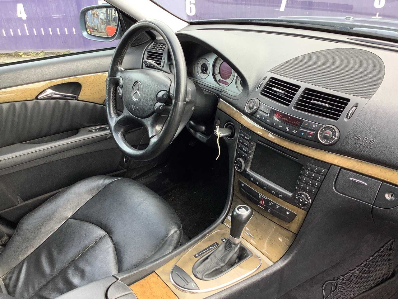 Van 2006 - MERCEDES-BENZ - E320 CDI COMMERCIAL VEHICLE: picture 8 Van 2006 - MERCEDES-BENZ - E320 CDI COMMERCIAL VEHICLE: picture 8