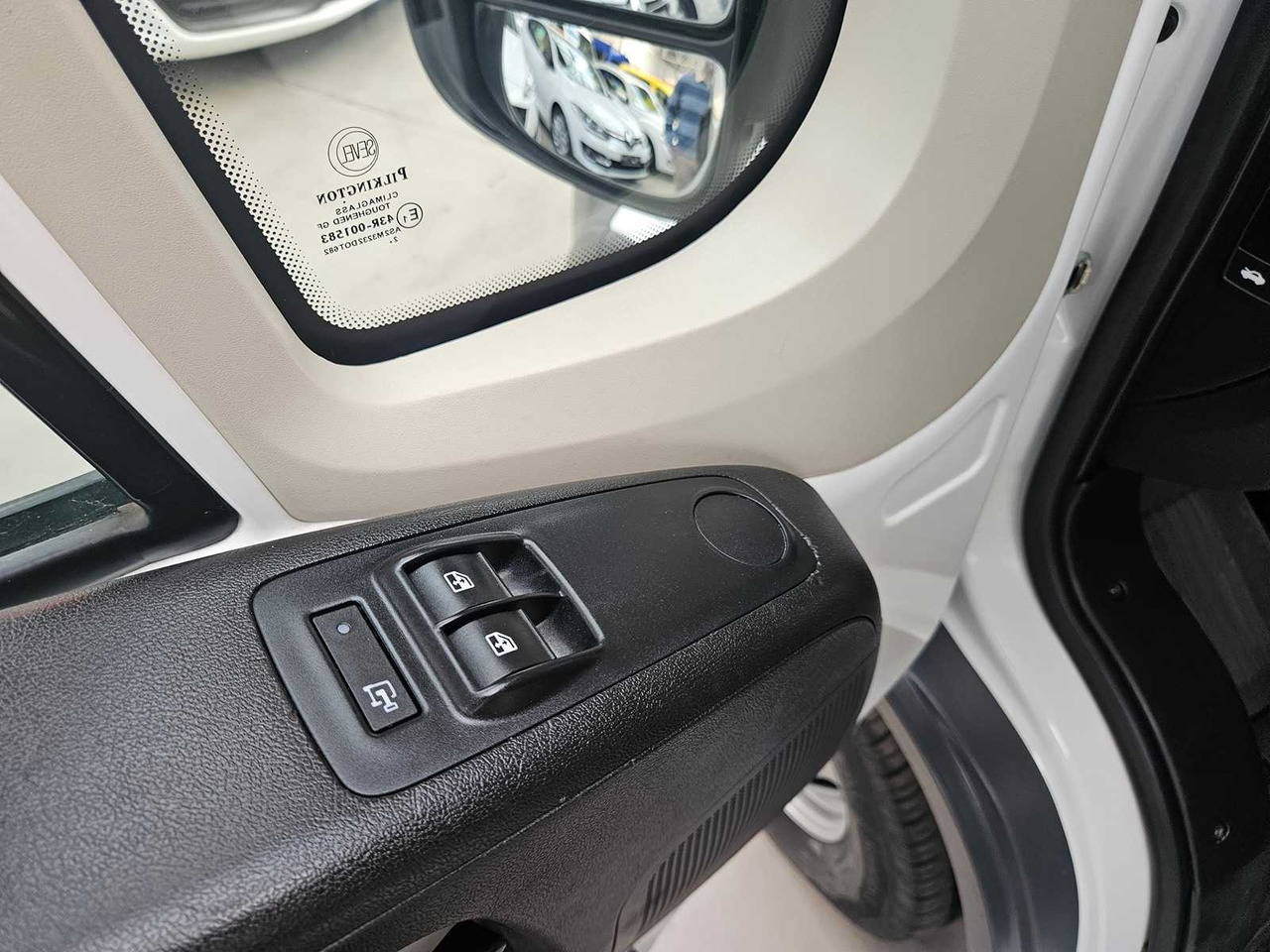 Van 2013 FIAT DUCATO - DOUBLE CAB !! 52,000KM!!: picture 16