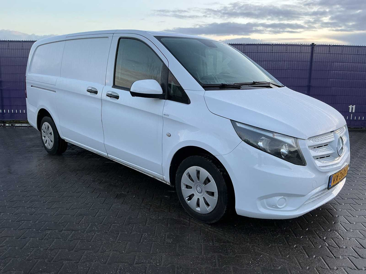 2016 - MERCEDES-BENZ - VITO - 111 CDI FUNC. LONG - COMMERCIAL VEHICLE - Van: picture 2 2016 - MERCEDES-BENZ - VITO - 111 CDI FUNC. LONG - COMMERCIAL VEHICLE - Van: picture 2