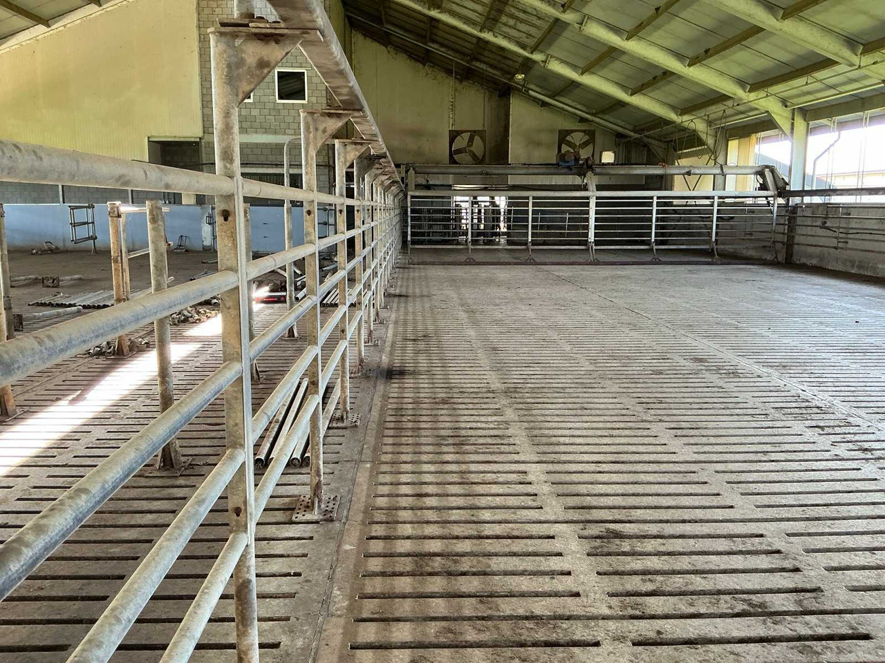Van Dinther Opdrijfhek auto-mate - Livestock equipment: picture 1 Van Dinther Opdrijfhek auto-mate - Livestock equipment: picture 1