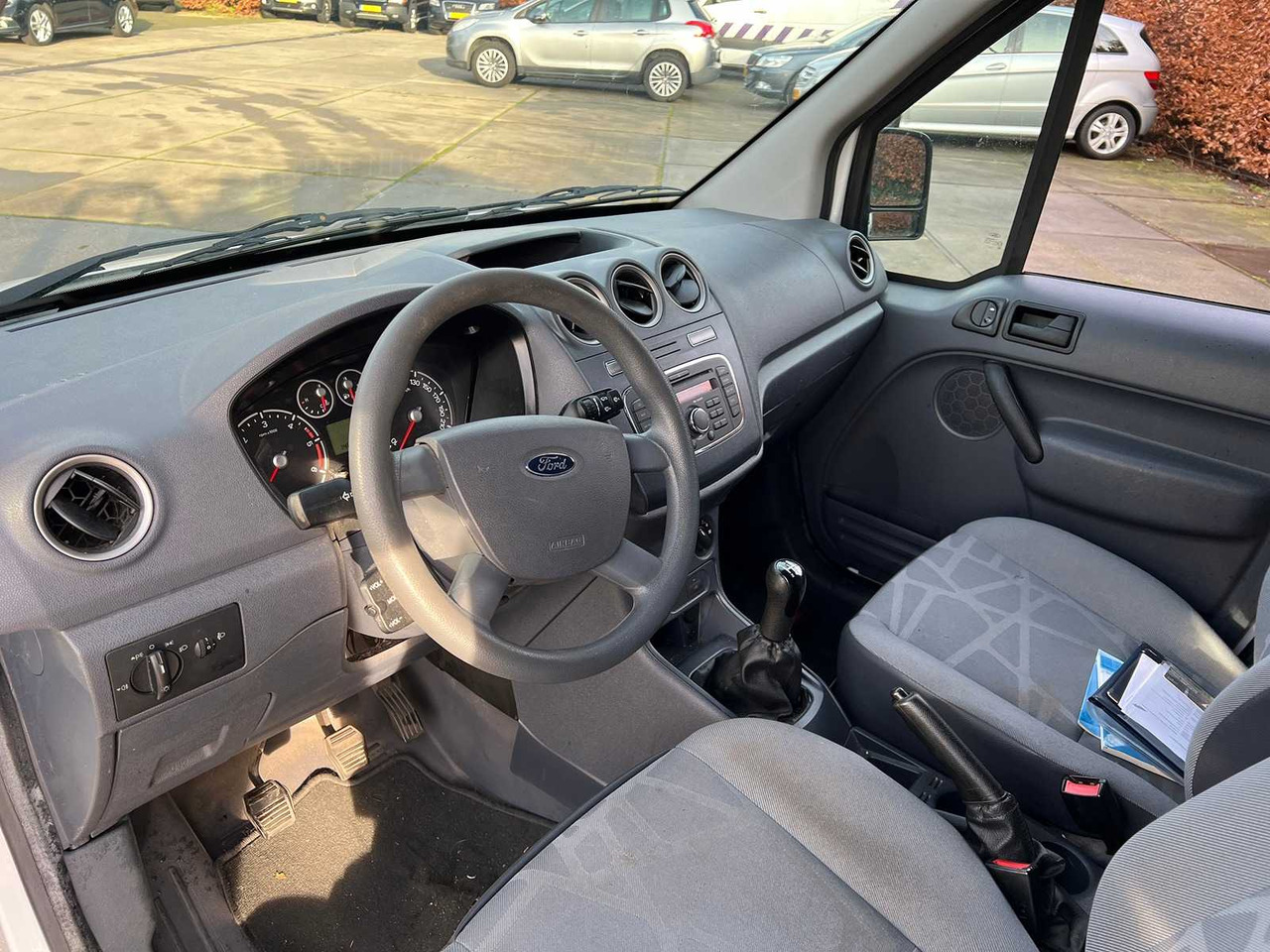 FORD TRANSIT CONNECT T200S 1.8 TDCI ECOED, 4-VNB-38 - Van: picture 5 FORD TRANSIT CONNECT T200S 1.8 TDCI ECOED, 4-VNB-38 - Van: picture 5