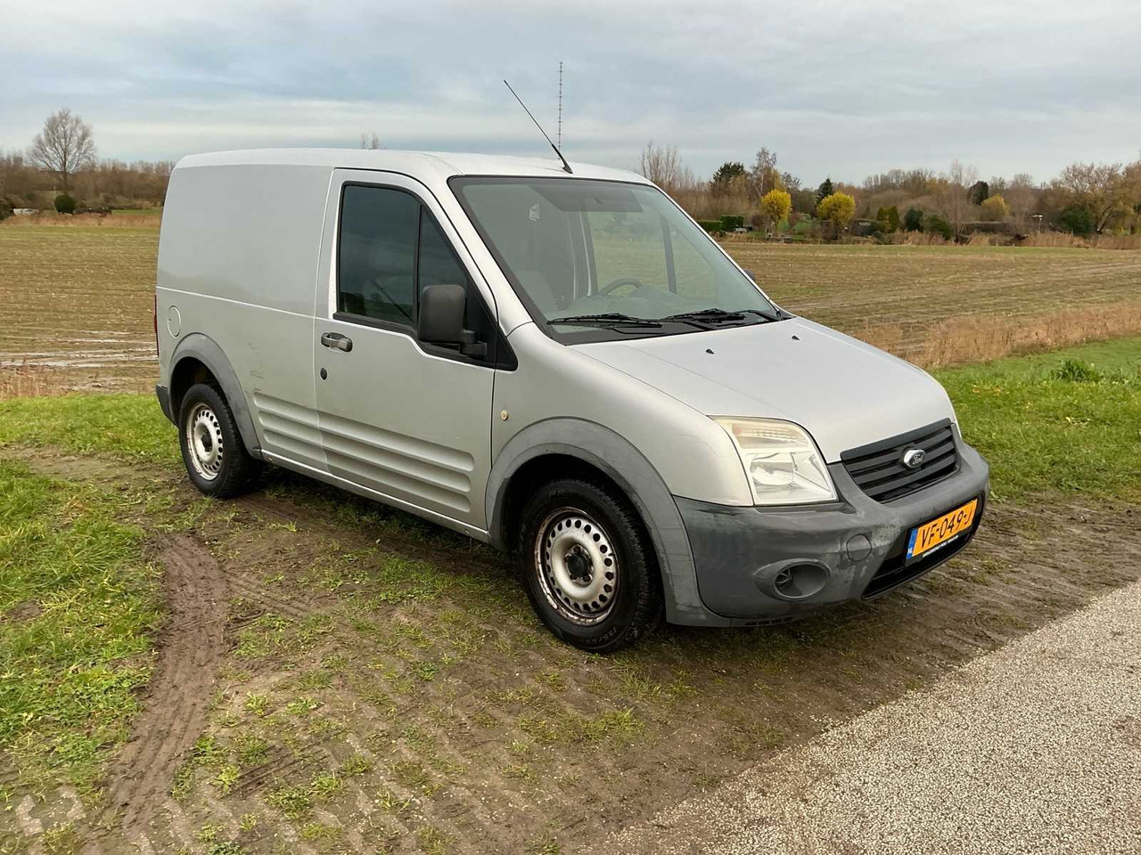 FORD TRANSIT CONNECT T200S 1.8 TDCI ECOED COMMERCIAL VEHICLE - Van: picture 3 FORD TRANSIT CONNECT T200S 1.8 TDCI ECOED COMMERCIAL VEHICLE - Van: picture 3