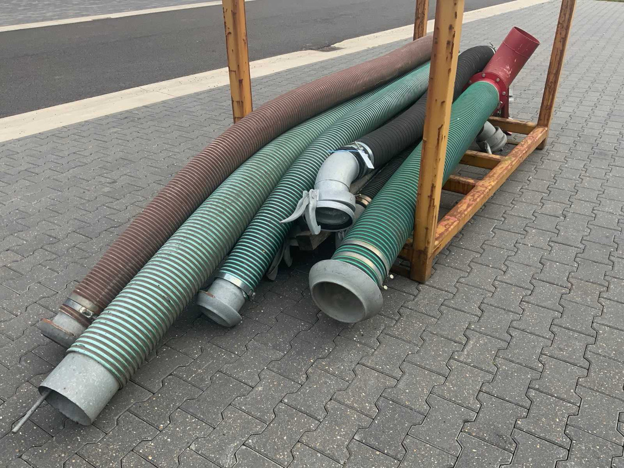 Various manure hoses (8x) - Fertilizing equipment: picture 1 Various manure hoses (8x) - Fertilizing equipment: picture 1
